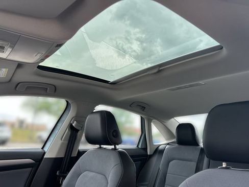 New 2026 Volkswagen Jetta SE FWD image 22