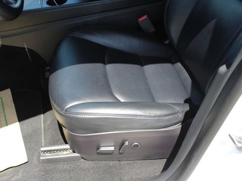 Used 2021 Tesla Model Y 2WD image 17