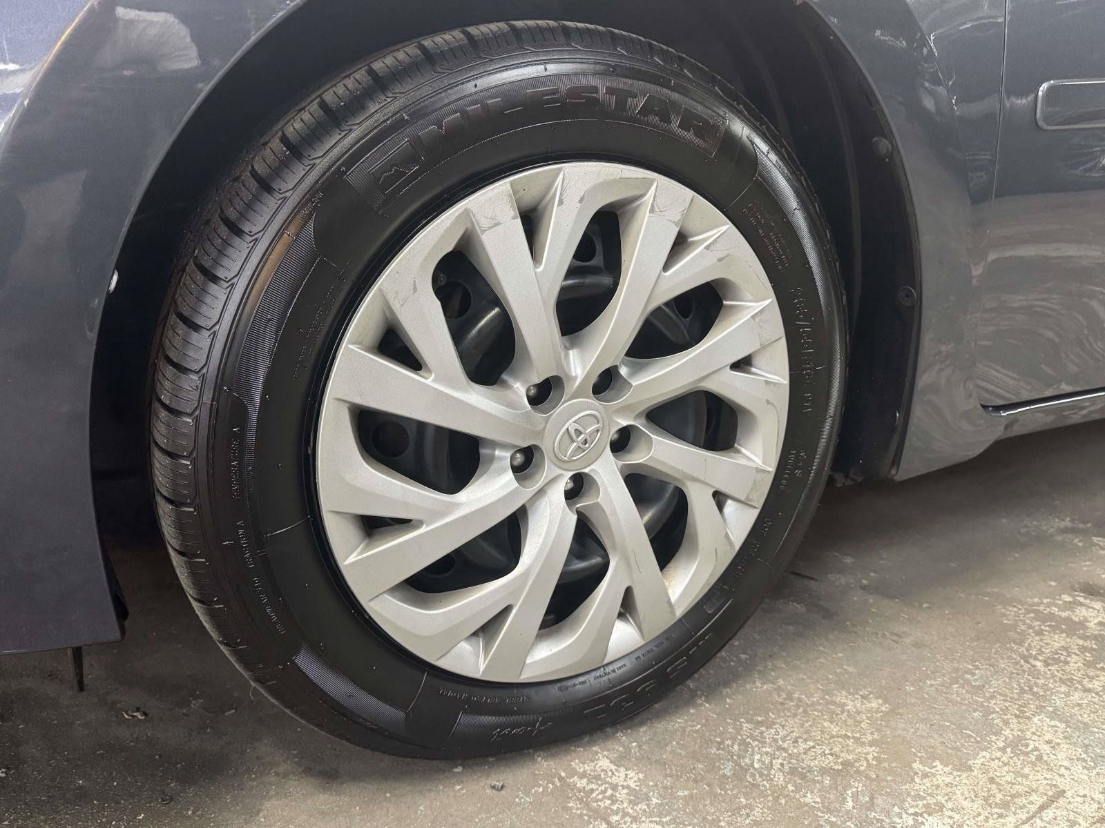 Used 2017 Toyota Corolla LE w/ Body Protection Package FWD image 9