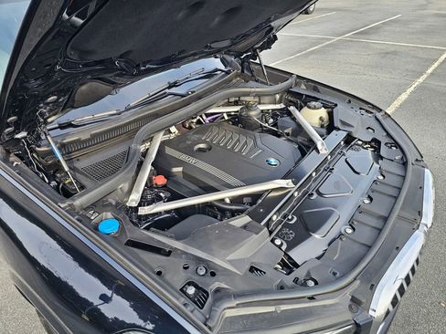 Used 2023 BMW X5 xDrive40i w/ M Sport Package image 27