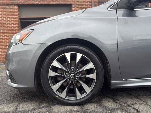 Used 2017 Nissan Sentra SR FWD image 5