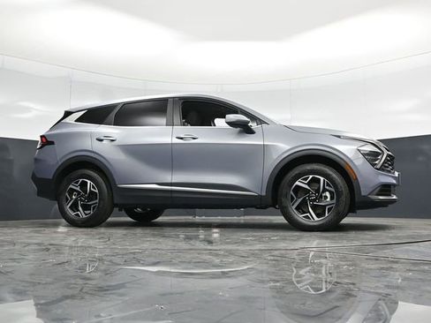 Used 2025 Kia Sportage LX AWD/4WD image 62