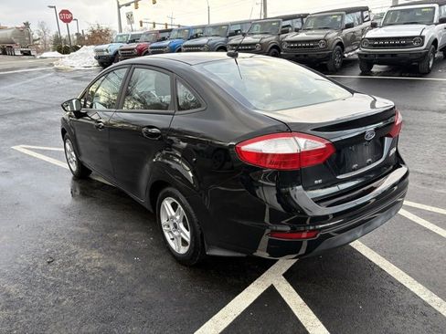 Used 2018 Ford Fiesta SE image 5