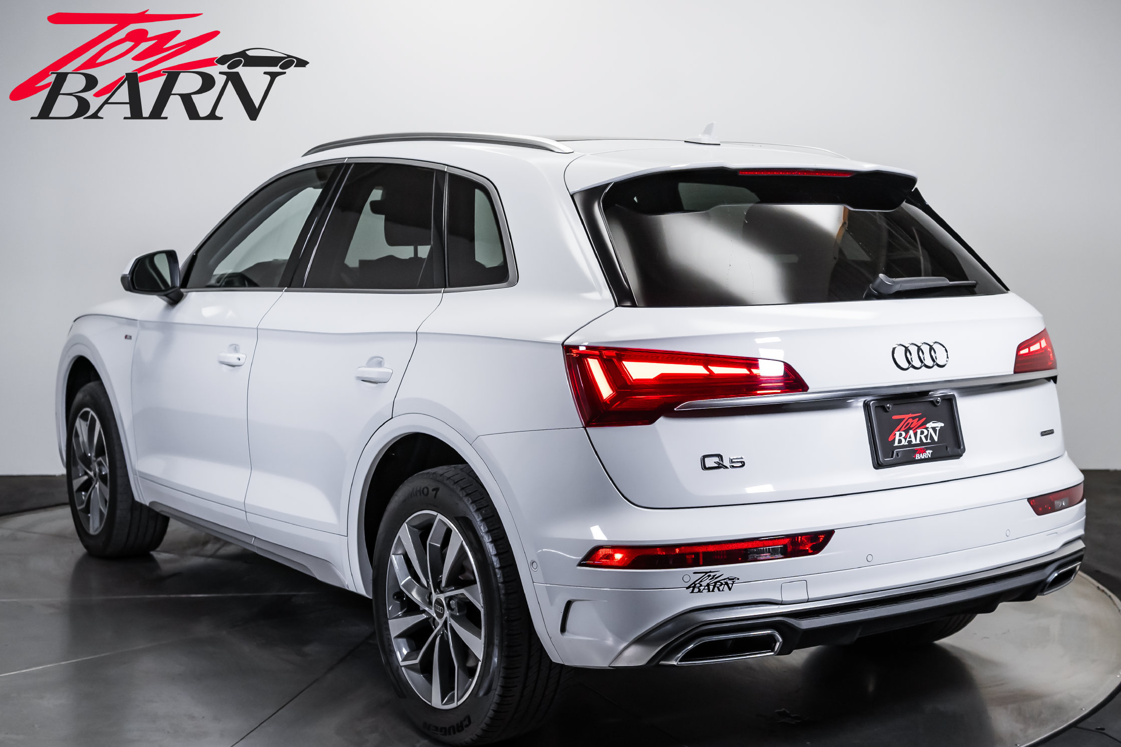 Used 2023 Audi Q5 2.0T Prestige AWD/4WD image 3