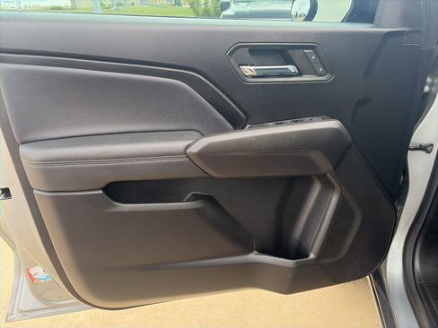 Used 2024 Chevrolet Colorado LT w/ LT Convenience Package III image 13