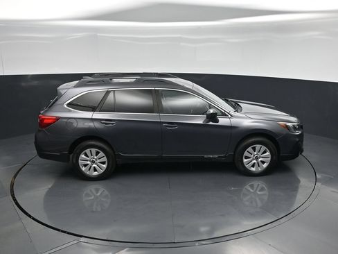 Used 2019 Subaru Outback 2.5i Premium AWD/4WD image 33