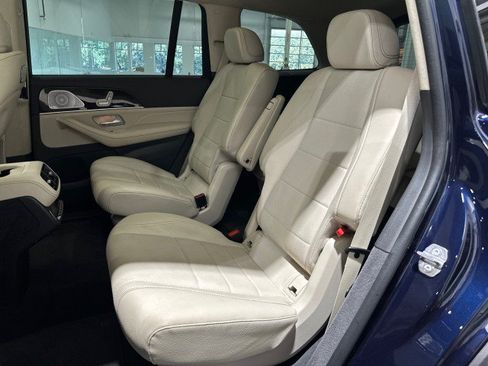 Used 2020 Mercedes-Benz GLS 450 4MATIC image 40