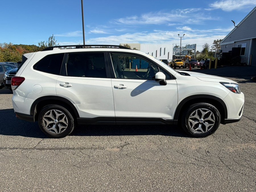 Used 2020 Subaru Forester Premium AWD/4WD image 4