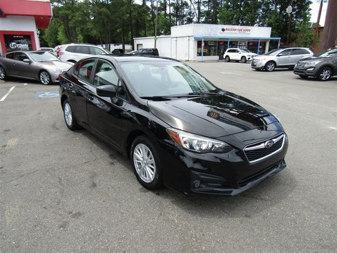 Used 2018 Subaru Impreza 2.0i Premium w/ Eyesight & BSD & Rcta AWD/4WD image 8