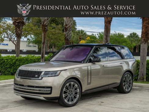 Used 2023 Land Rover Range Rover SE image 1