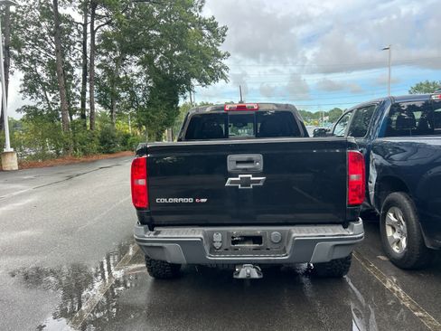 Used 2018 Chevrolet Colorado ZR2 AWD/4WD image 3