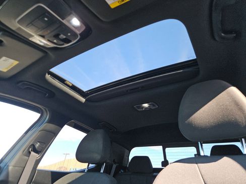 Used 2022 Hyundai Santa Cruz SEL Premium image 20