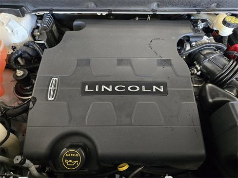 Used 2017 Lincoln MKX Select w/ Select Plus Package image 33