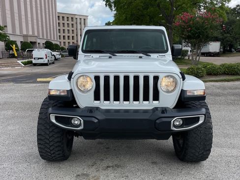 Used 2020 Jeep Wrangler Unlimited Sahara AWD/4WD image 8