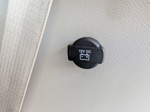 Used 2023 Chrysler Pacifica Touring-L FWD image 40