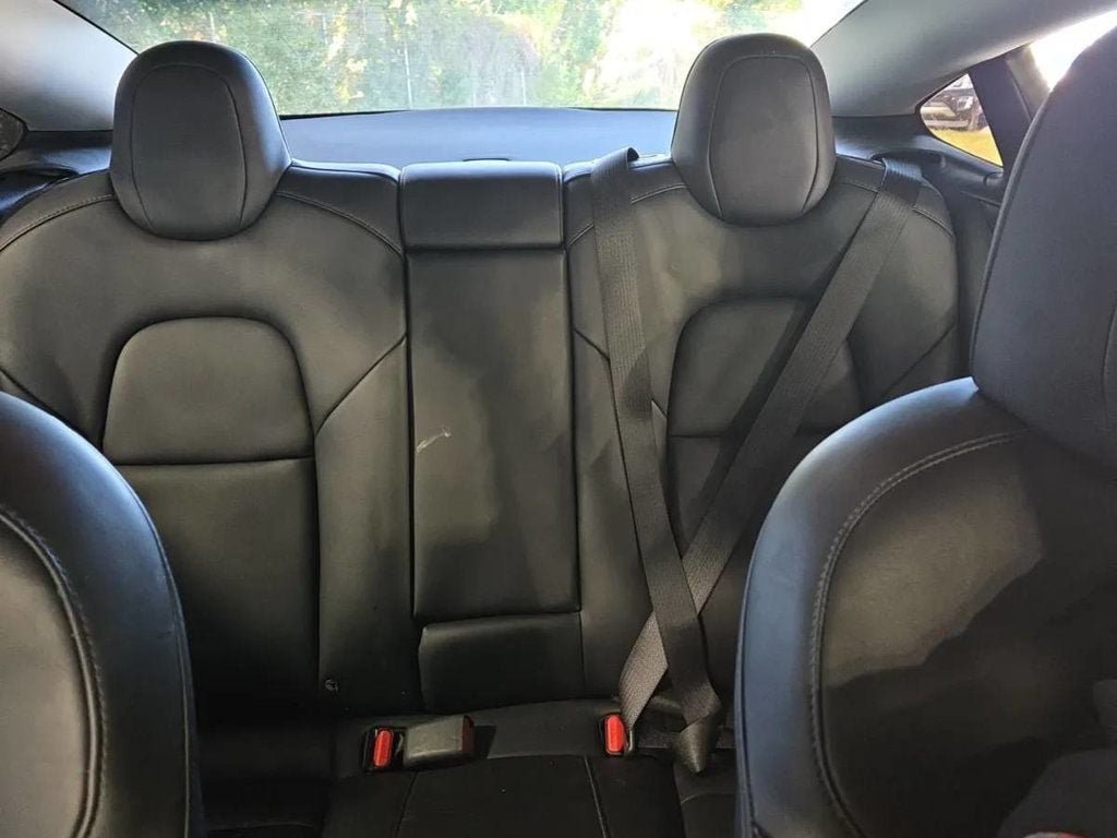 Used 2022 Tesla Model 3 Standard Range Plus RWD image 7