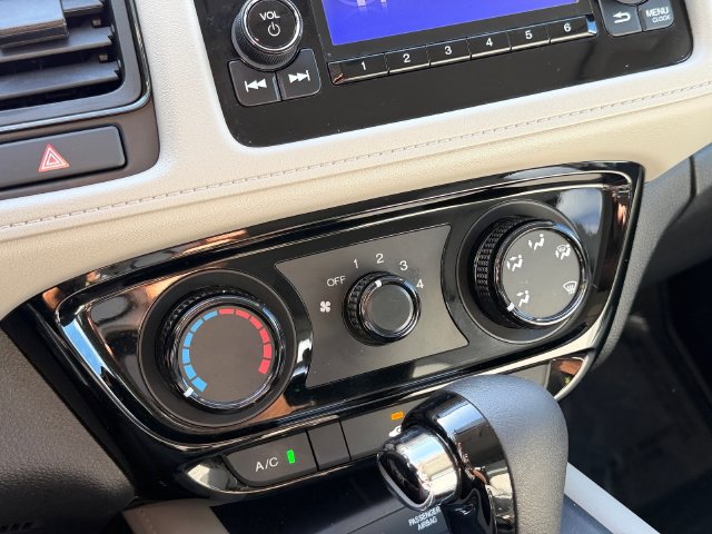 Used 2019 Honda HR-V LX image 25