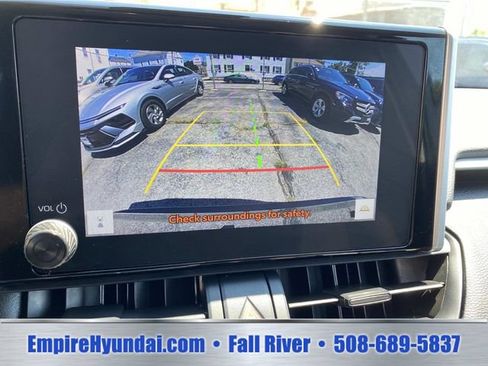 Used 2025 Toyota RAV4 XLE AWD/4WD image 13