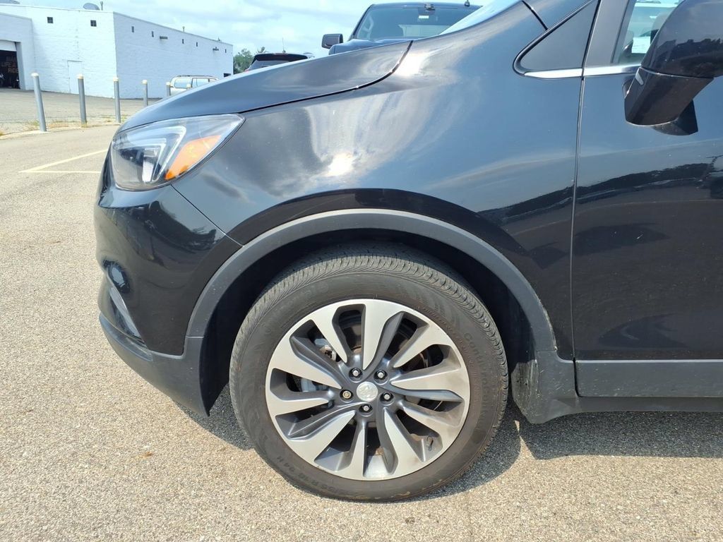 Used 2022 Buick Encore Preferred w/ Safety Package AWD/4WD image 22