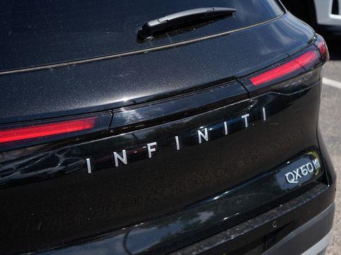 Certified 2026 INFINITI QX60 Luxe w/ Cargo Package AWD/4WD image 15