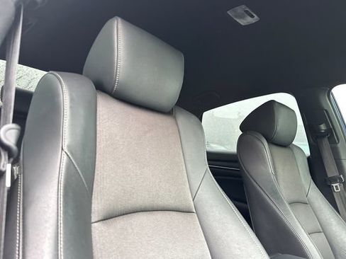 Used 2019 Honda Accord Sport image 14