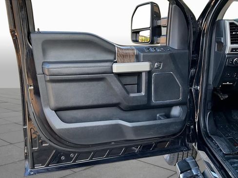 Used 2019 Ford F350 Lariat w/ Lariat Ultimate Package AWD/4WD image 22