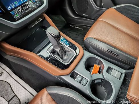 Certified 2025 Subaru Forester Touring AWD/4WD image 26