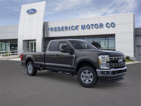 New 2026 Ford F250 XLT w/ FX4 Off-Road Package image 7