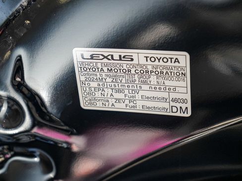Used 2024 Lexus RZ 300e Premium FWD image 25