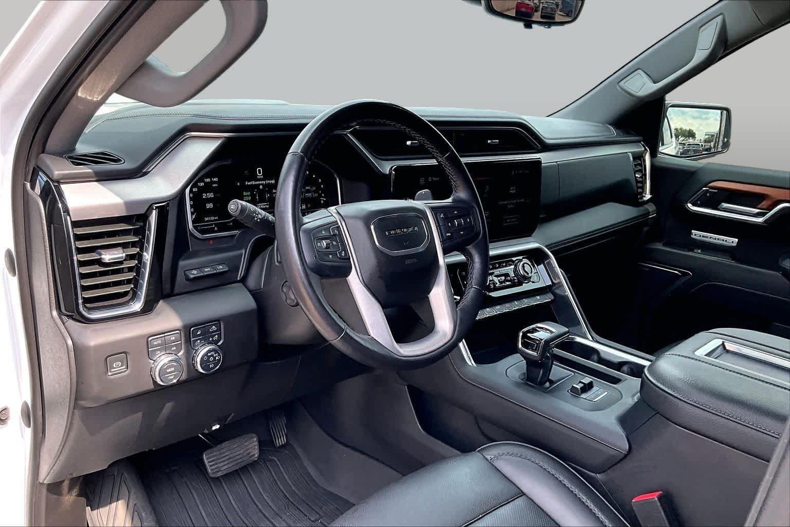 Used 2022 GMC Sierra 1500 Denali w/ Denali Reserve Package AWD/4WD image 18