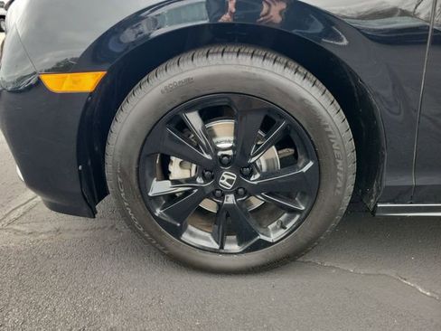 Used 2023 Honda Odyssey Sport image 17