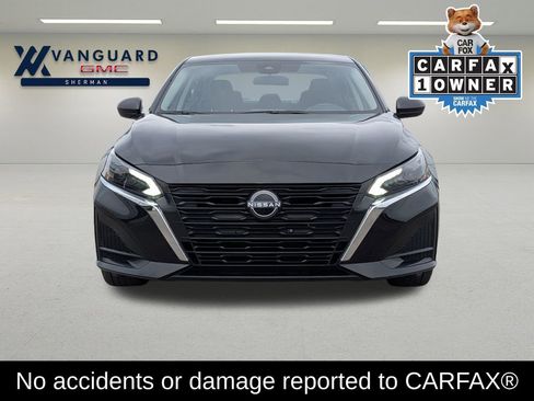 Used 2025 Nissan Altima 2.5 SV image 2