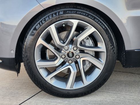 Certified 2022 Land Rover Range Rover Sport HSE Silver Edition image 11