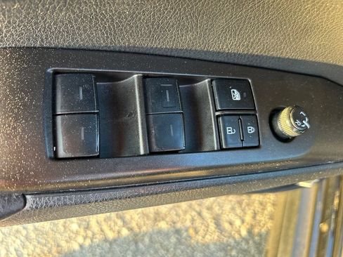 Certified 2023 Toyota Camry SE FWD image 18