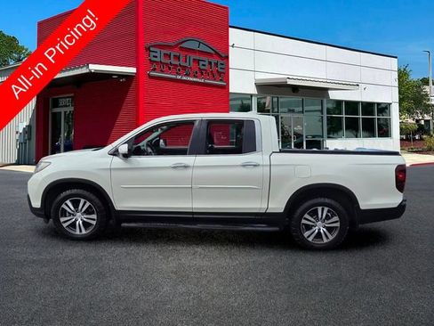 Used 2017 Honda Ridgeline RTL-E image 2