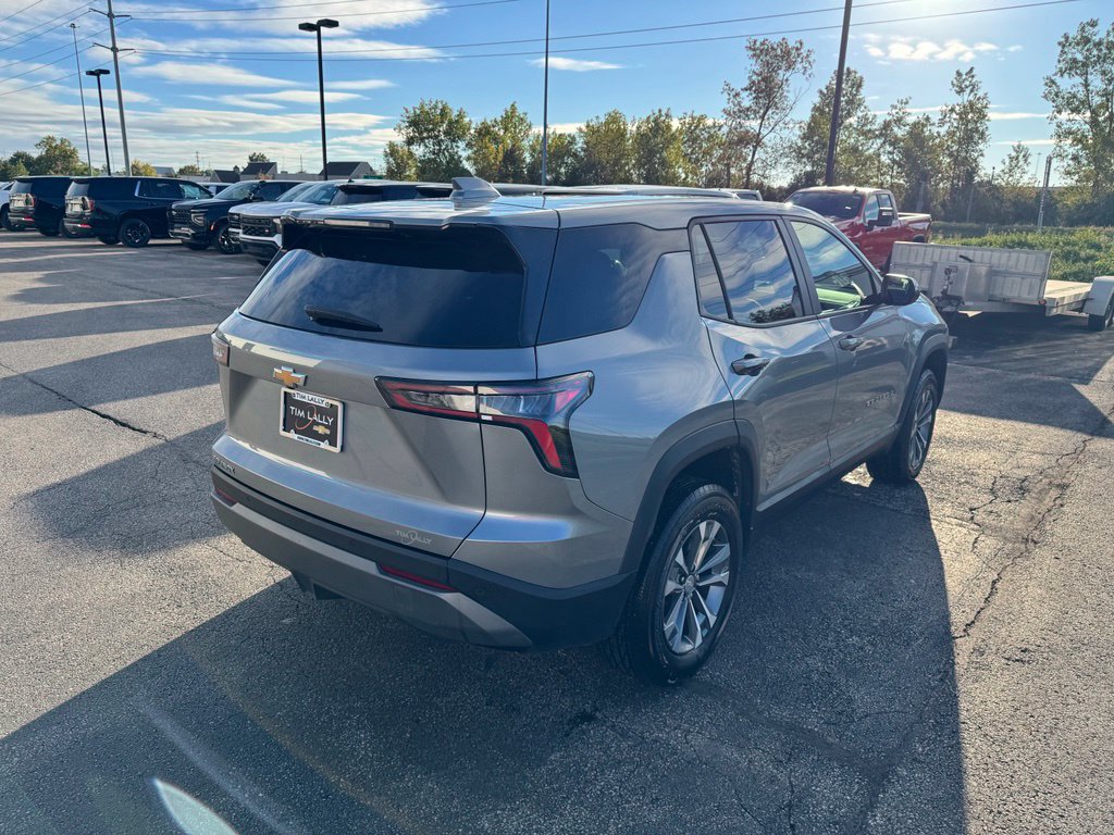 Used 2026 Chevrolet Equinox LT FWD image 7