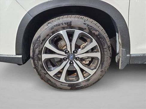 Used 2023 Subaru Forester Limited AWD/4WD image 12