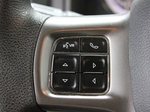 Used 2024 RAM 1500 Classic SLT image 40