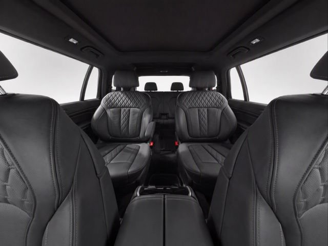 Used 2022 BMW X7 M50i w/ Luxury Seating Package AWD/4WD image 19
