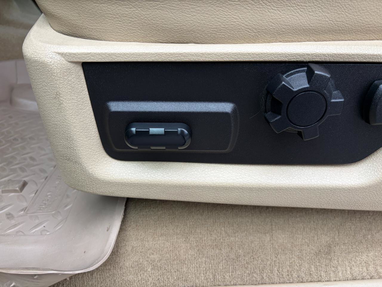 Used 2008 Ford F350 Lariat AWD/4WD image 12