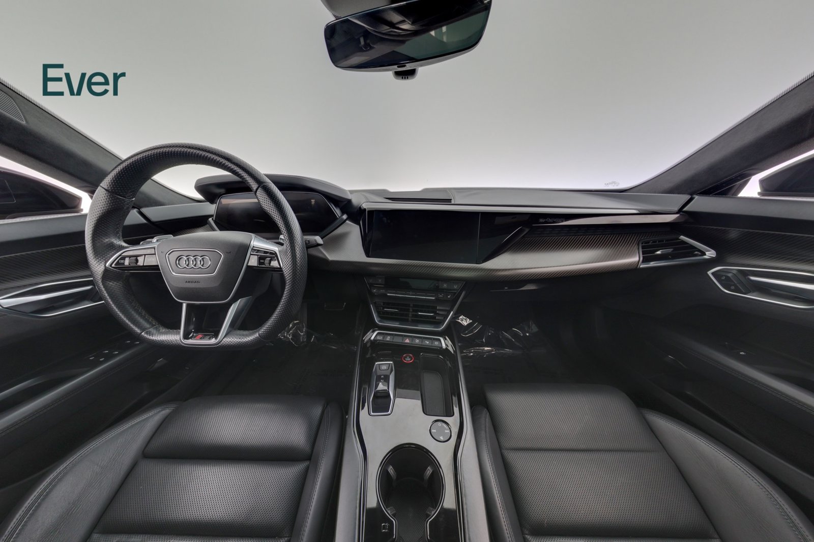 Used 2022 Audi RS e-tron GT w/ Carbon Performance Package AWD/4WD image 26