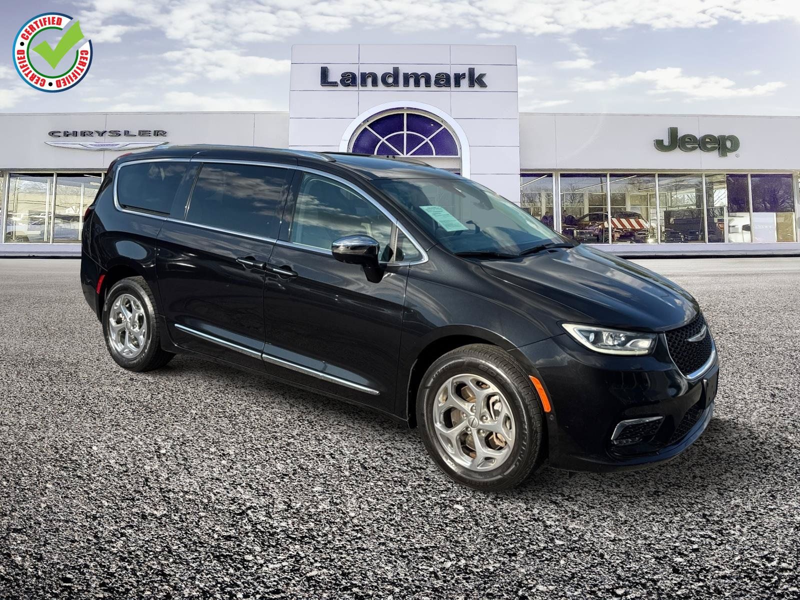Used 2021 Chrysler Pacifica Limited w/ Premium & Safety Sphere Group AWD/4WD image 1