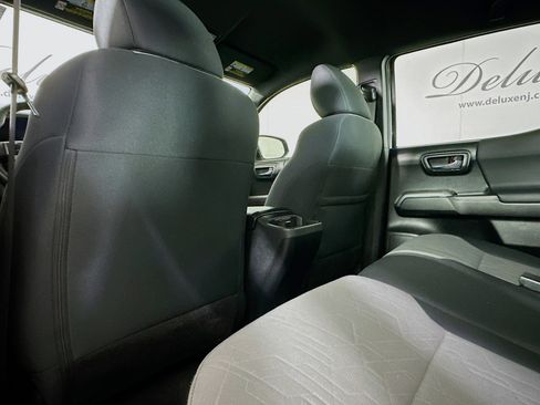 Used 2023 Toyota Tacoma TRD Sport image 24