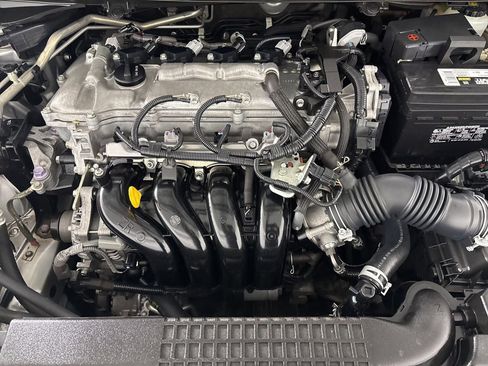 Used 2020 Toyota Corolla LE FWD image 28