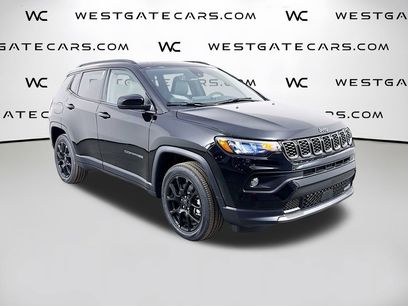New 2025 Jeep Compass Latitude w/ Sun & Sound Group