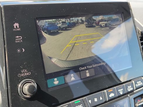 Used 2023 Honda Odyssey Touring image 27