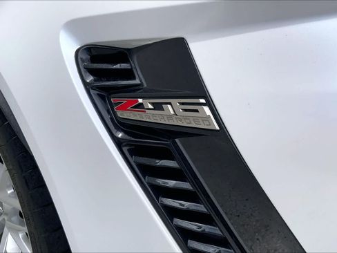 Used 2018 Chevrolet Corvette Z06 w/ Battery Protection Package RWD image 7