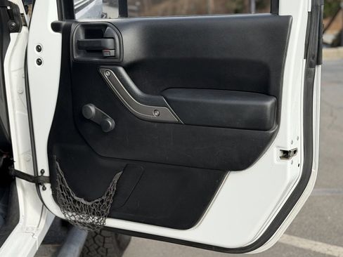 Used 2014 Jeep Wrangler Sport image 33