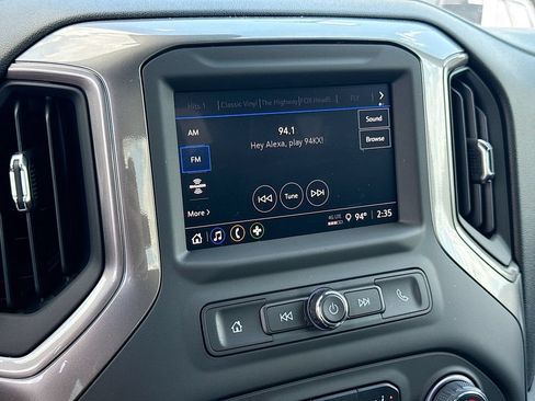 Used 2025 Chevrolet Silverado 1500 Custom AWD/4WD image 18