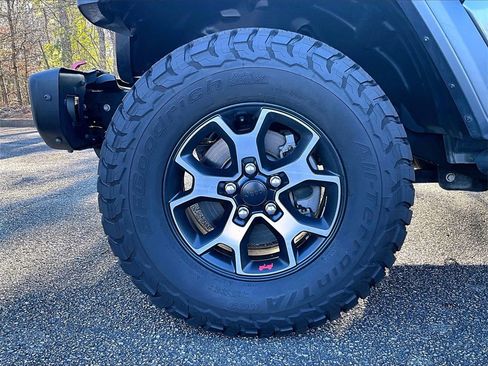 Used 2018 Jeep Wrangler Unlimited Rubicon image 10